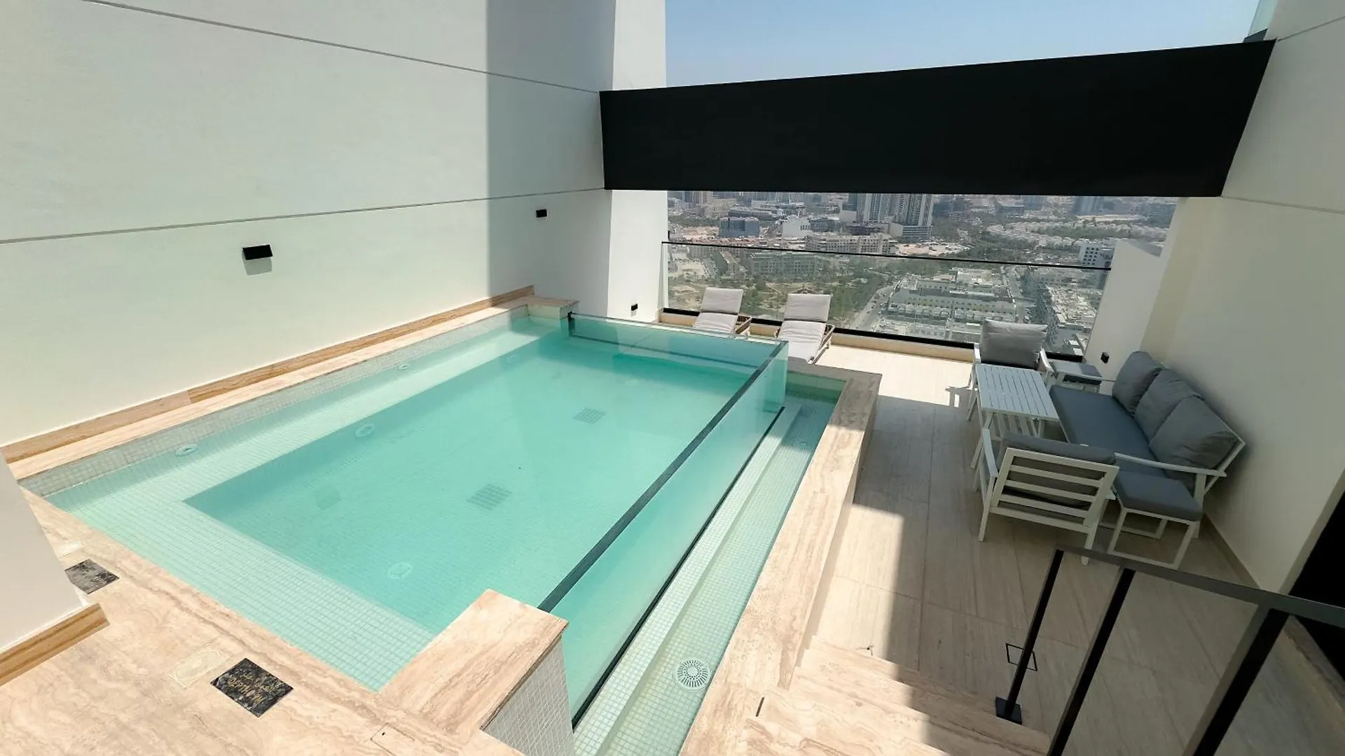 Binghatti Corner - 2Bhk Luxury Apartment Dubai