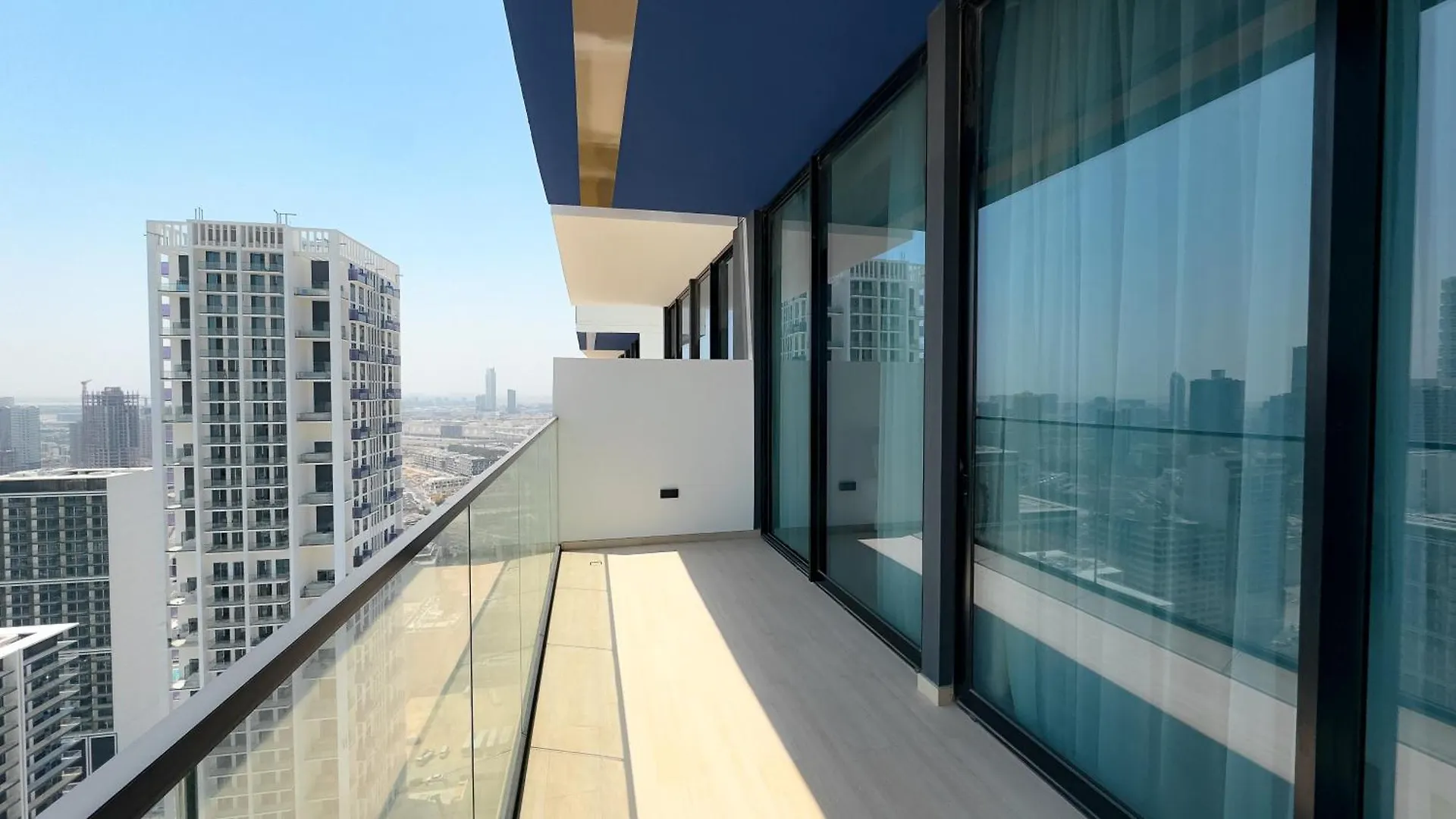 Binghatti Corner - 2Bhk Luxury Apartment Dubai