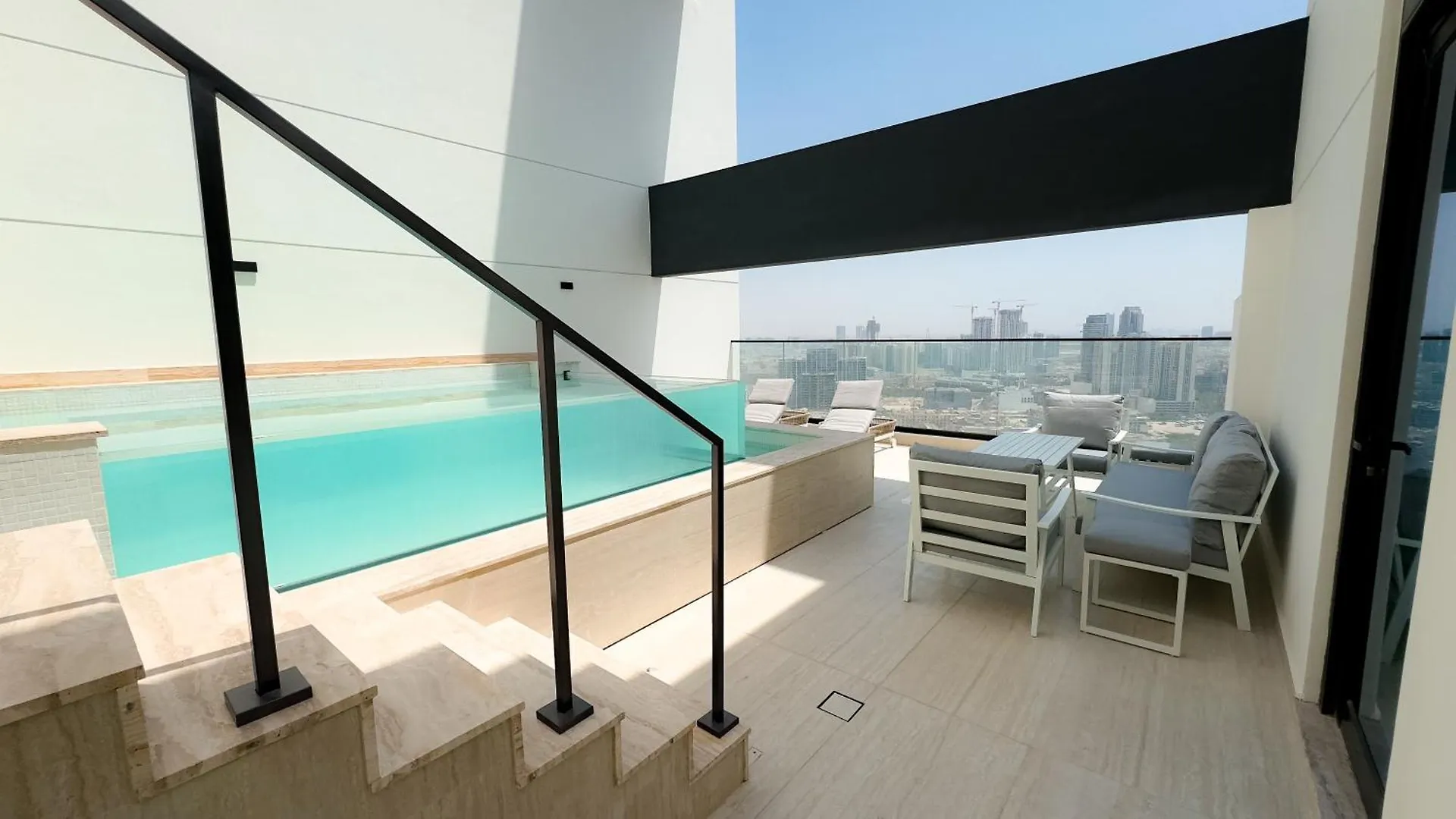 Binghatti Corner - 2Bhk Luxury Apartment Dubai United Arab Emirates
