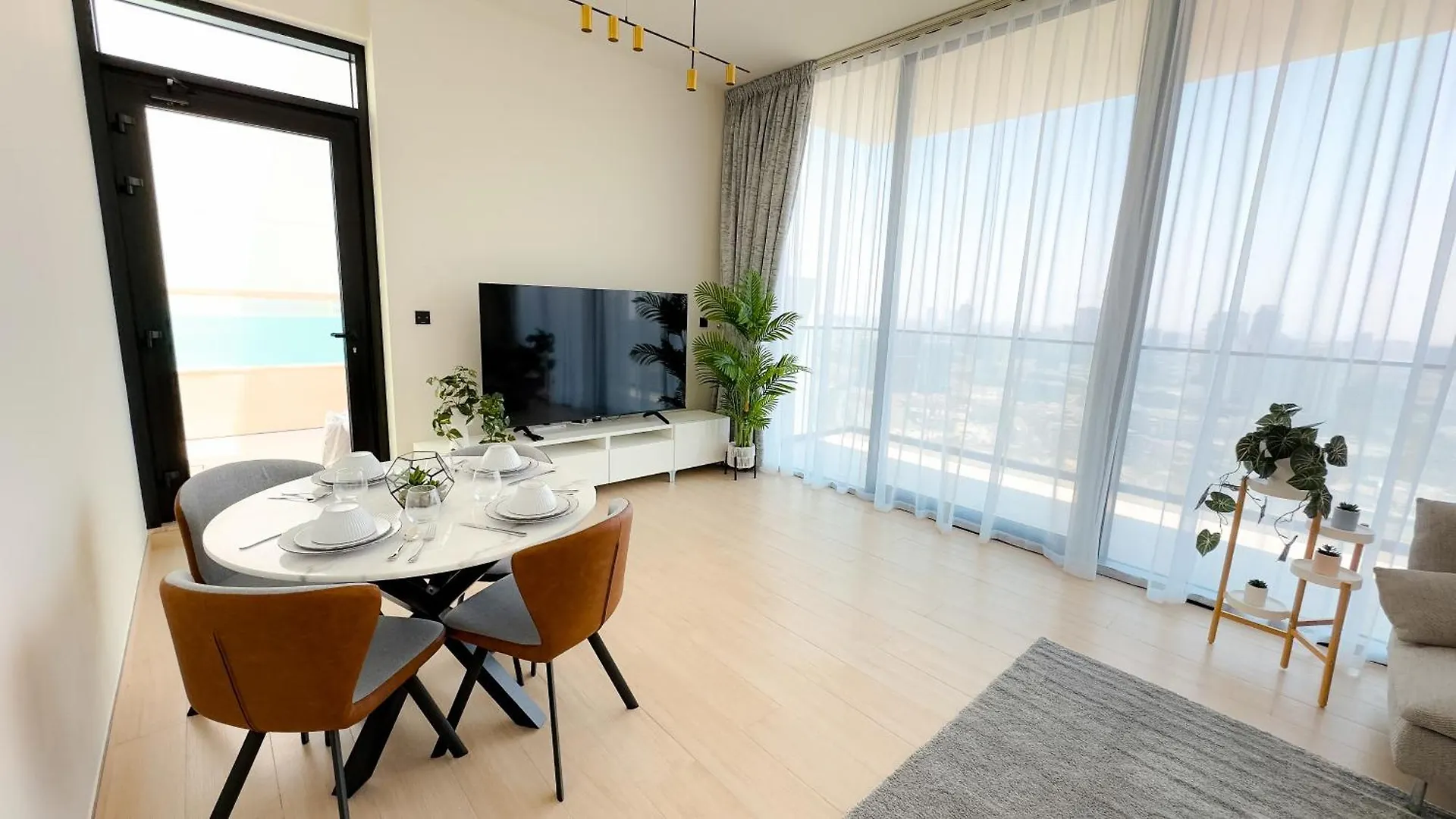 Binghatti Corner - 2Bhk Luxury Apartment Dubai
